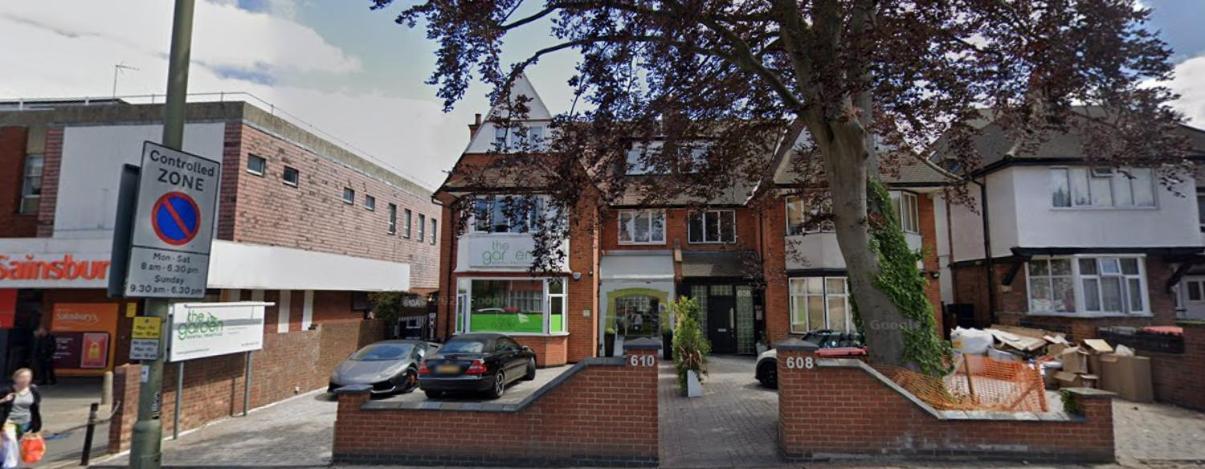 Apartmán Peaceful Studio-Flat With Driveway In Golders Green Londýn Exteriér fotografie
